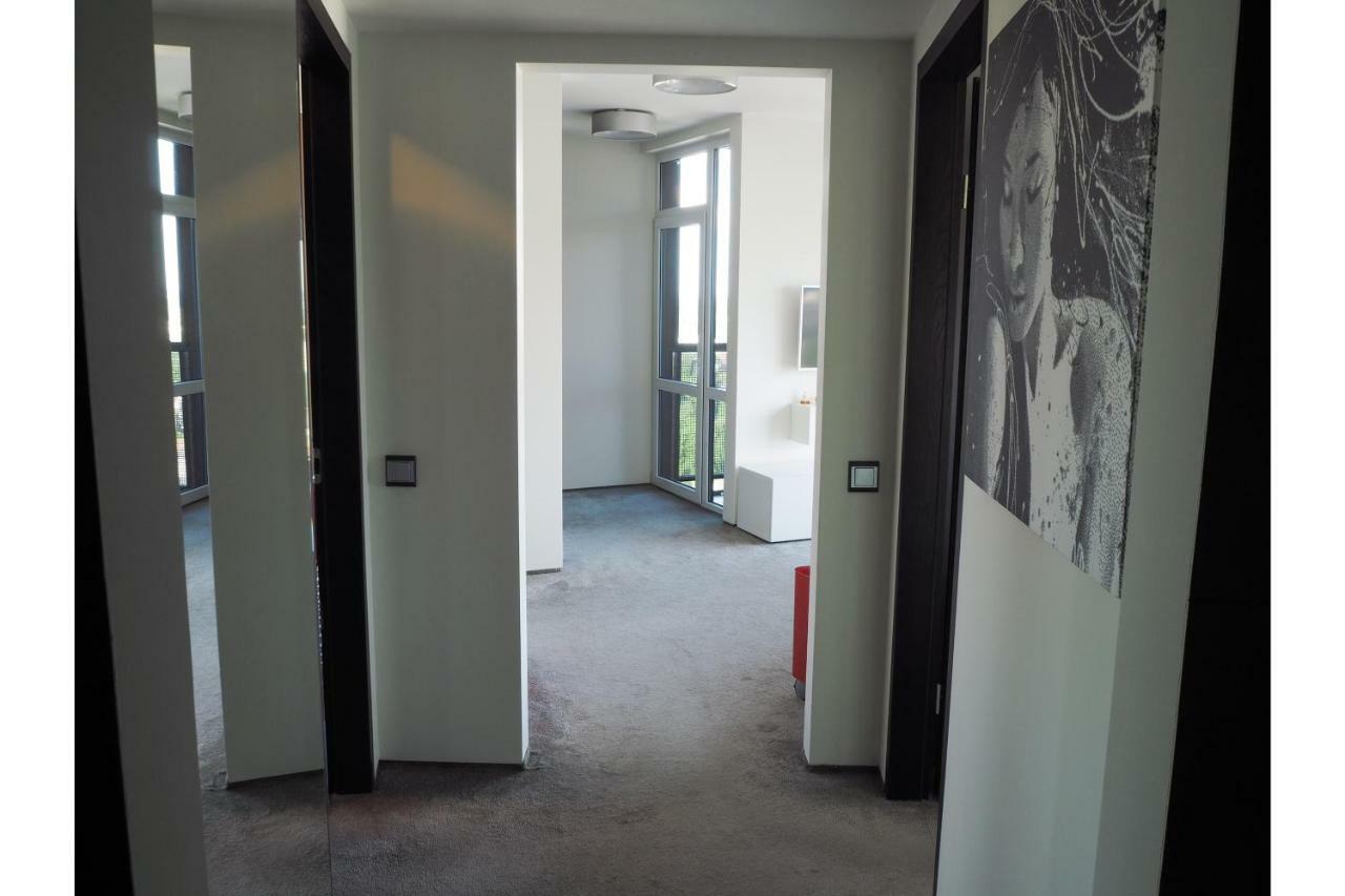 Skyhome Klaipeda Ngoại thất bức ảnh